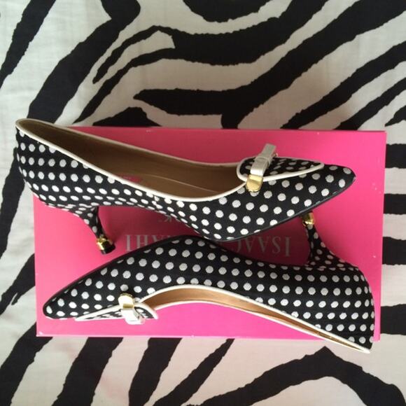 Host Pick! Isaac Mizrahi polka dot kitten heels - Picture 2 of 4